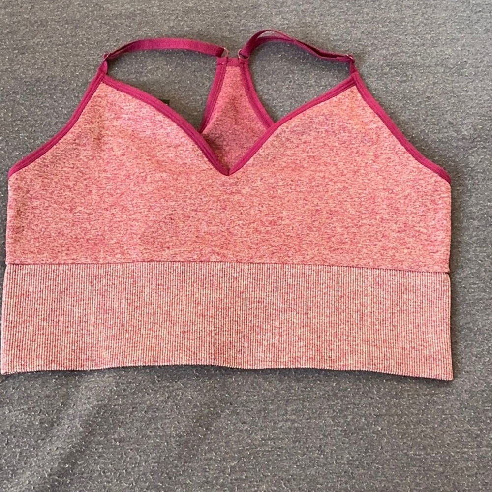 Athleta Pink Sports Bra Seamless Moisture-Wicking Design